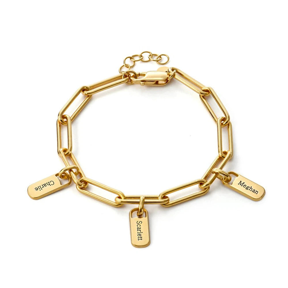 ✨ Personalized Rectangular Nameplate Bracelet ✨
Celebrate individuality and connection with this customizable rectangular bracelet, crafted from premium stainless steel for lasting shine and durability. Designed for both