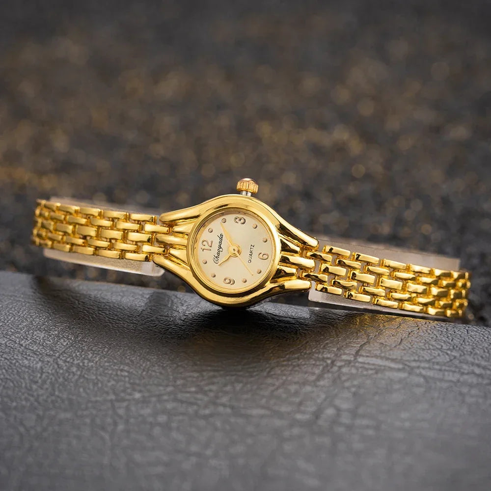 Elegant Women's Gold Bracelet Watch – Timeless Luxury on Your Wrist ✨

Discover sophistication and charm with this luxurious women's gold bracelet watch, designed for modern ladies who appreciate both style and elegance.