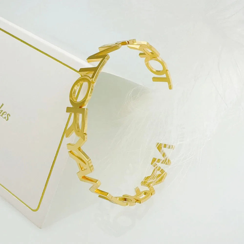 💞 Personalized Double Name Couple Bangle – Symbol of Love & Connection 💞
Celebrate your bond with this custom couple name bangle, beautifully designed with two personalized name engravings that represent love, friends