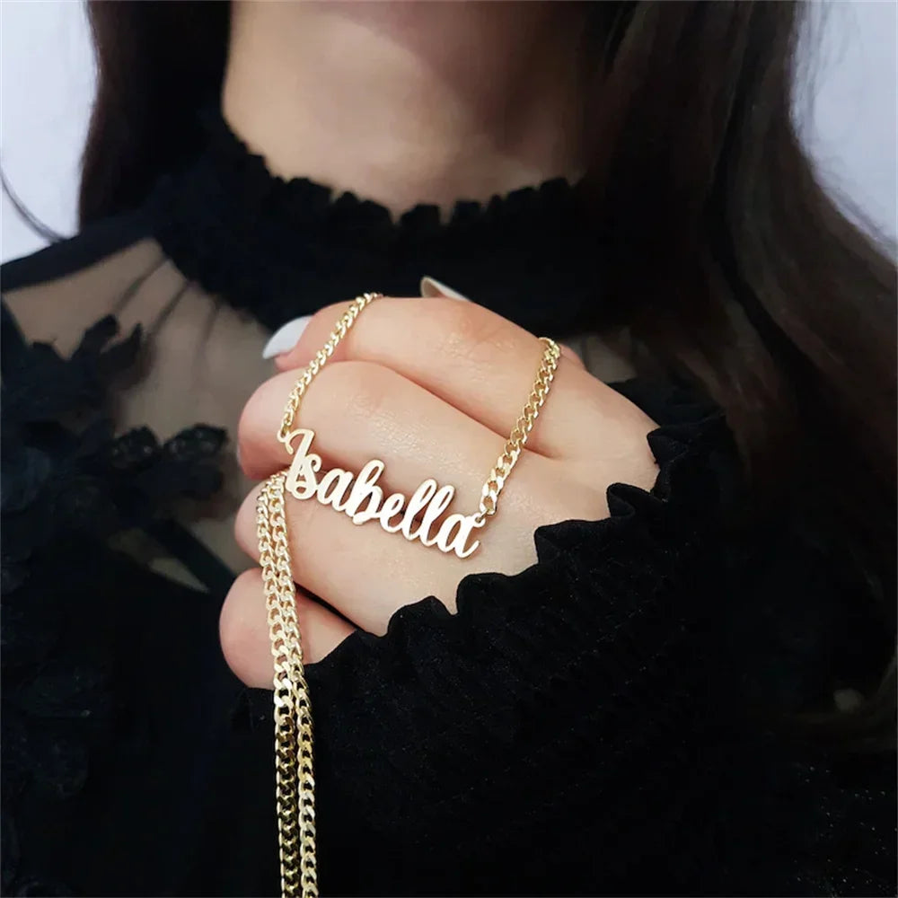 ✨ Custom Name Cuban Chain Necklace – For Women & Men ✨
Show off your unique style with this personalized name necklace, featuring a bold 5mm Cuban link chain and a custom name pendant crafted from premium stainless stee